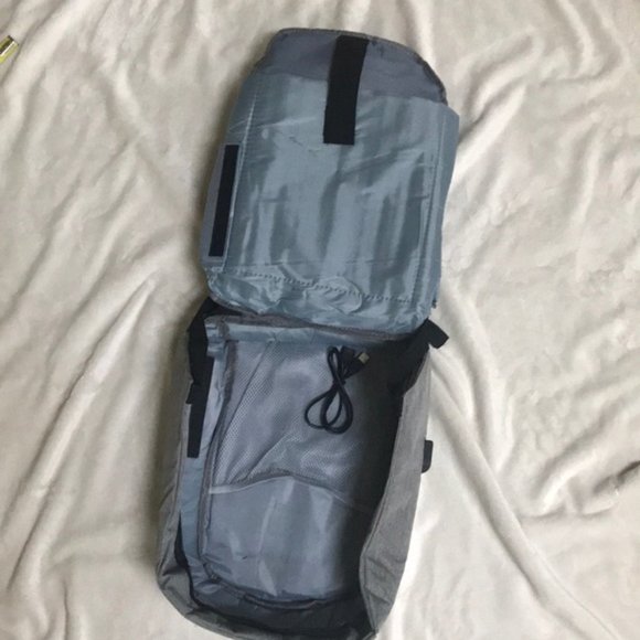 Anti Theft Backpack -BNWOT - Picture 2 of 6